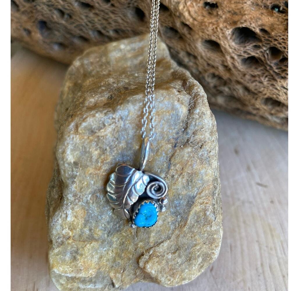 Sterling Silver  Turquoise feather pendant‎ necklace Signed Y 18" sterling Chain